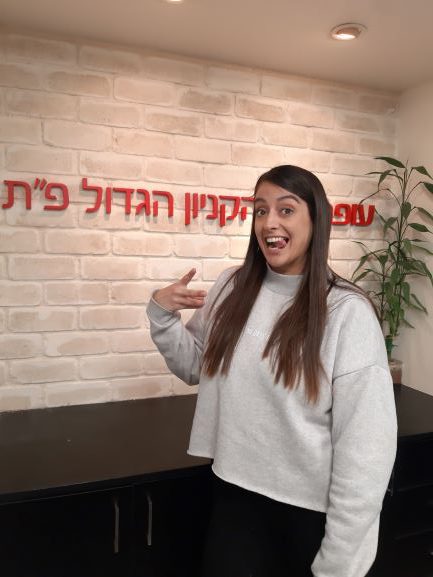 כוכבת הרשת והאינסטגרם שירלי לוי במסע שופינג - חדשות סלבס ישראל-ISRAELCELEBS