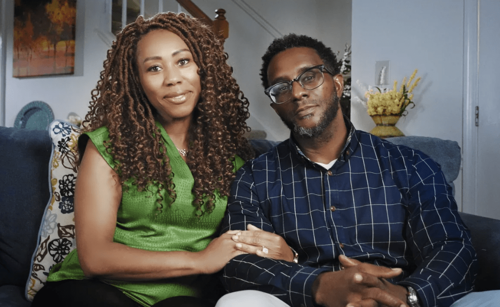 מחפש אחות אחות