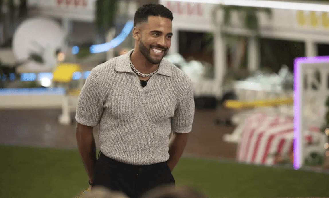 כוכבת אי האהבה בארה