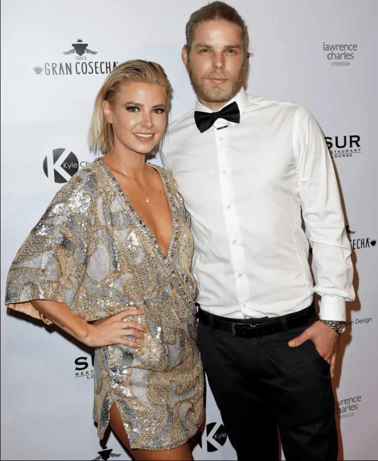 אחיה של אריאנה מדיקס