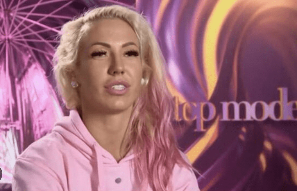 כוכבת הטופ מודל פאולינה לרך