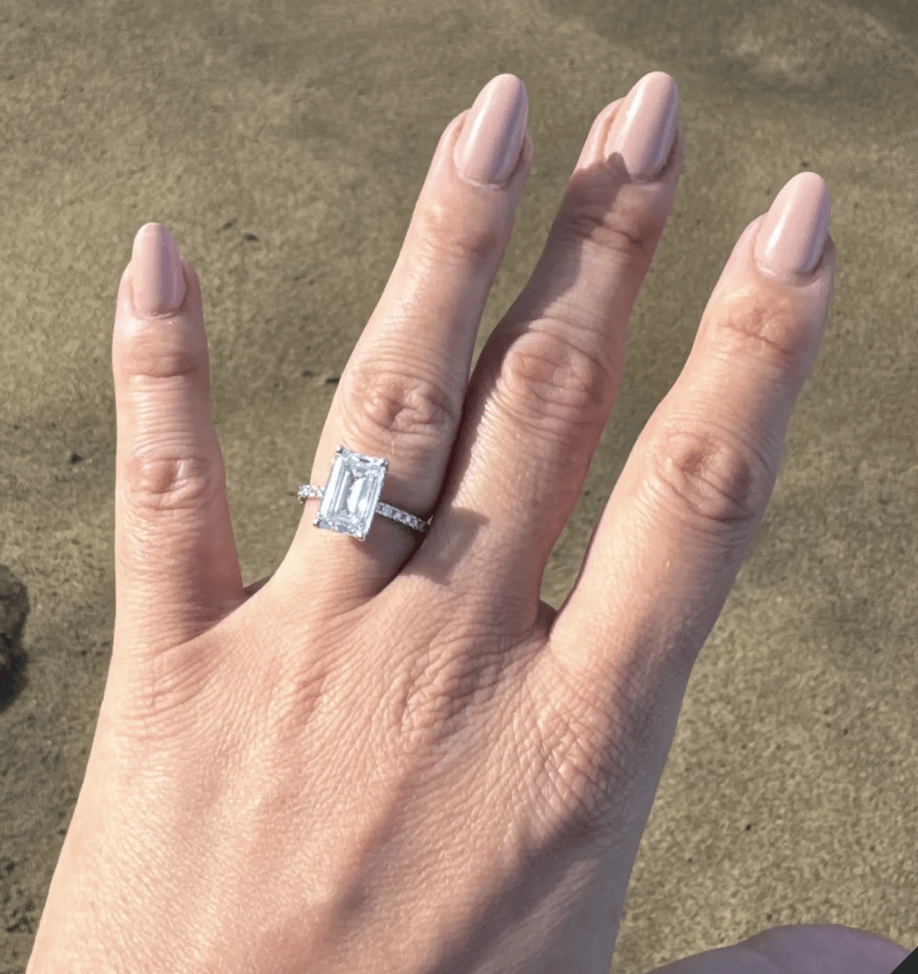   קריסטן דאוט